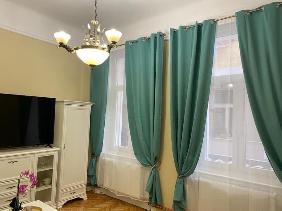 Art Nouveau Apartment Ultracentral Gran Varadino Esterno foto